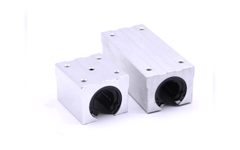 Open axis box type linear slider bearing